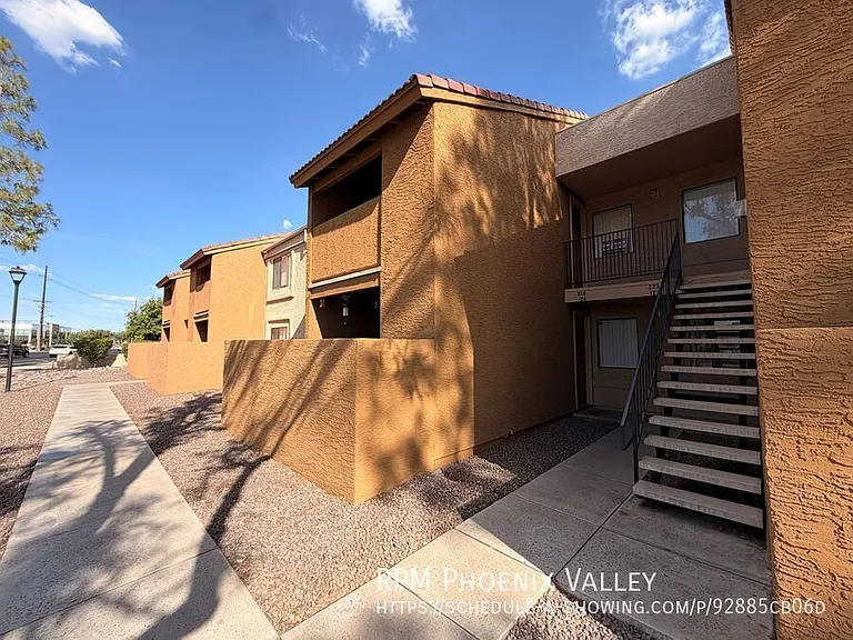Parkside Apartments — Photo 34