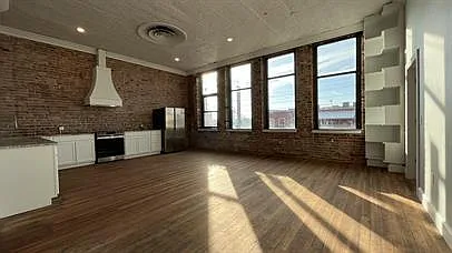 107 E Oklahoma Ave #1 Photo 1