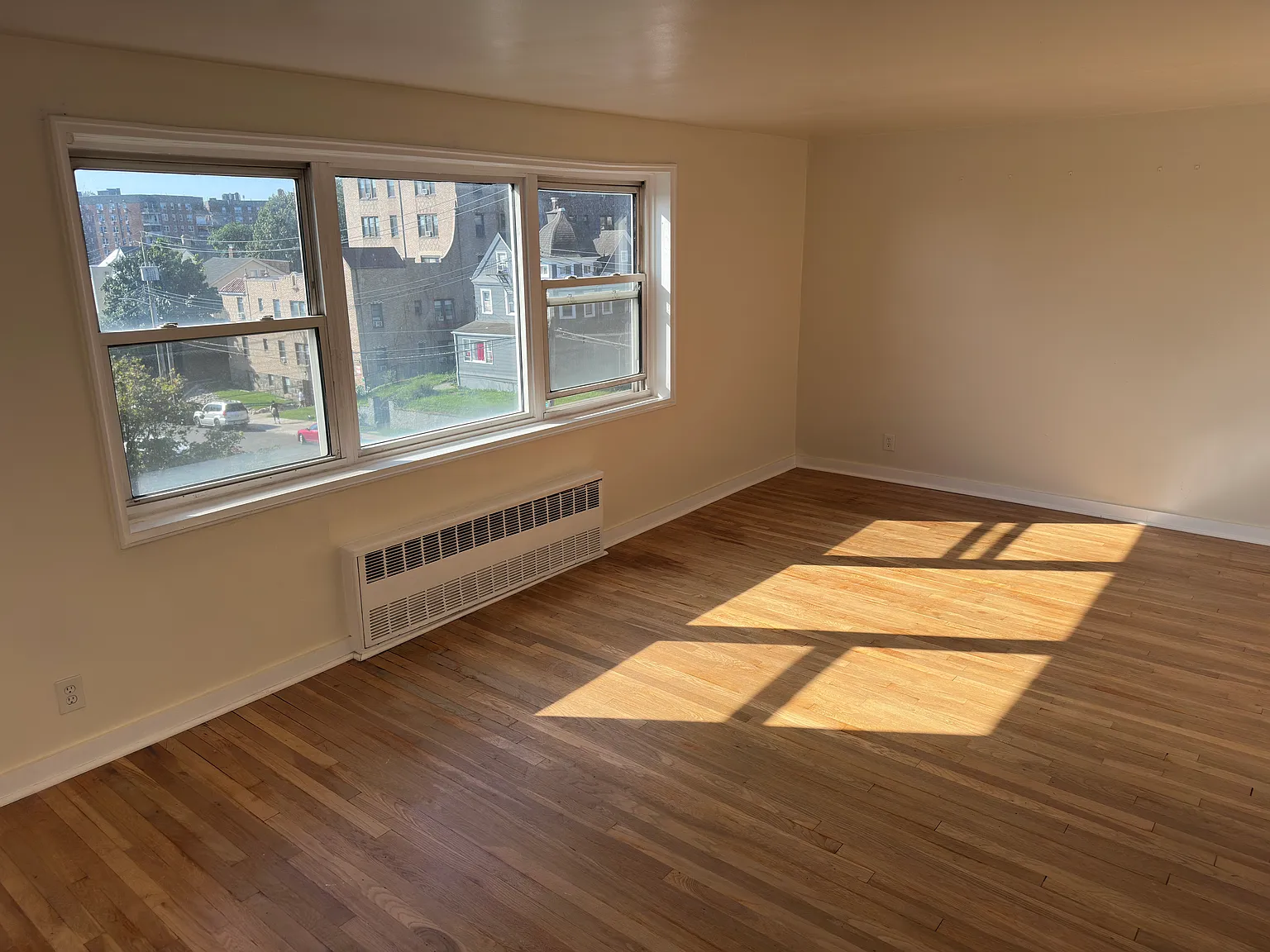 126 Franklin Avenue — Photo 3
