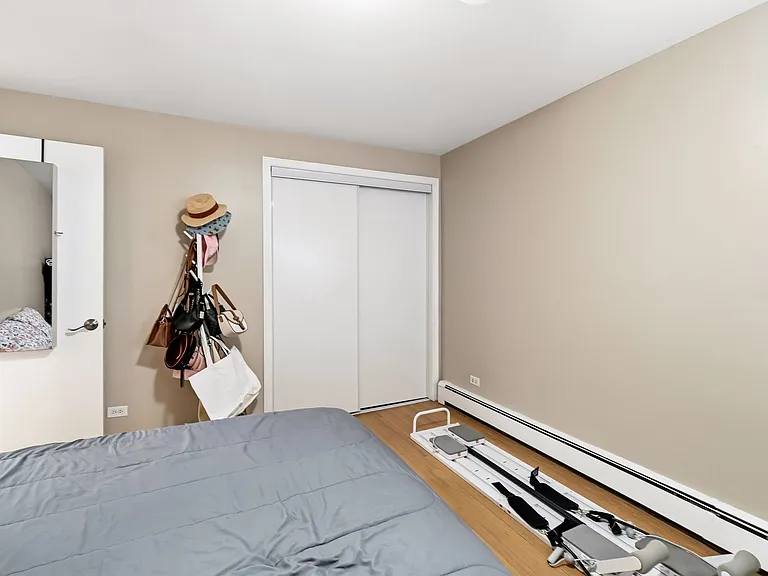 5241 N Reserve Ave #1W — Photo 13