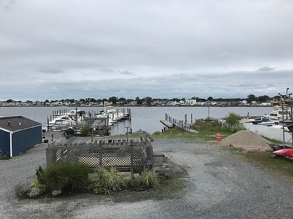 5th image of 3074 Whaleneck Dr