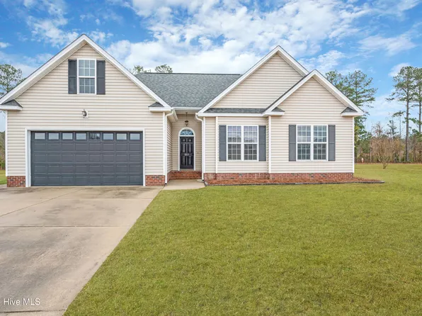 517 Cottonport Drive, Grimesland, NC 27837
