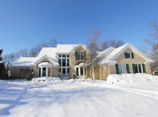 1281 Old Oak Hill Dr SE, Ada, MI 49301
