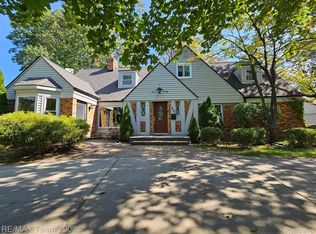 610 N Gulley Rd, Dearborn, MI 48128