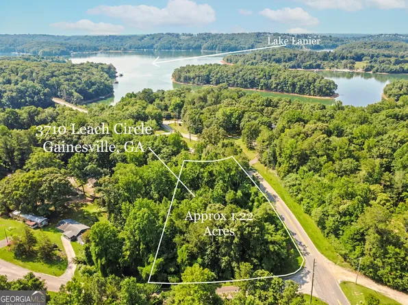 3710 Leach Cir, Gainesville, GA 30506