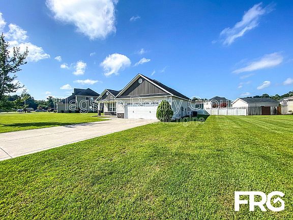 3rd image of 203 Carew Dr