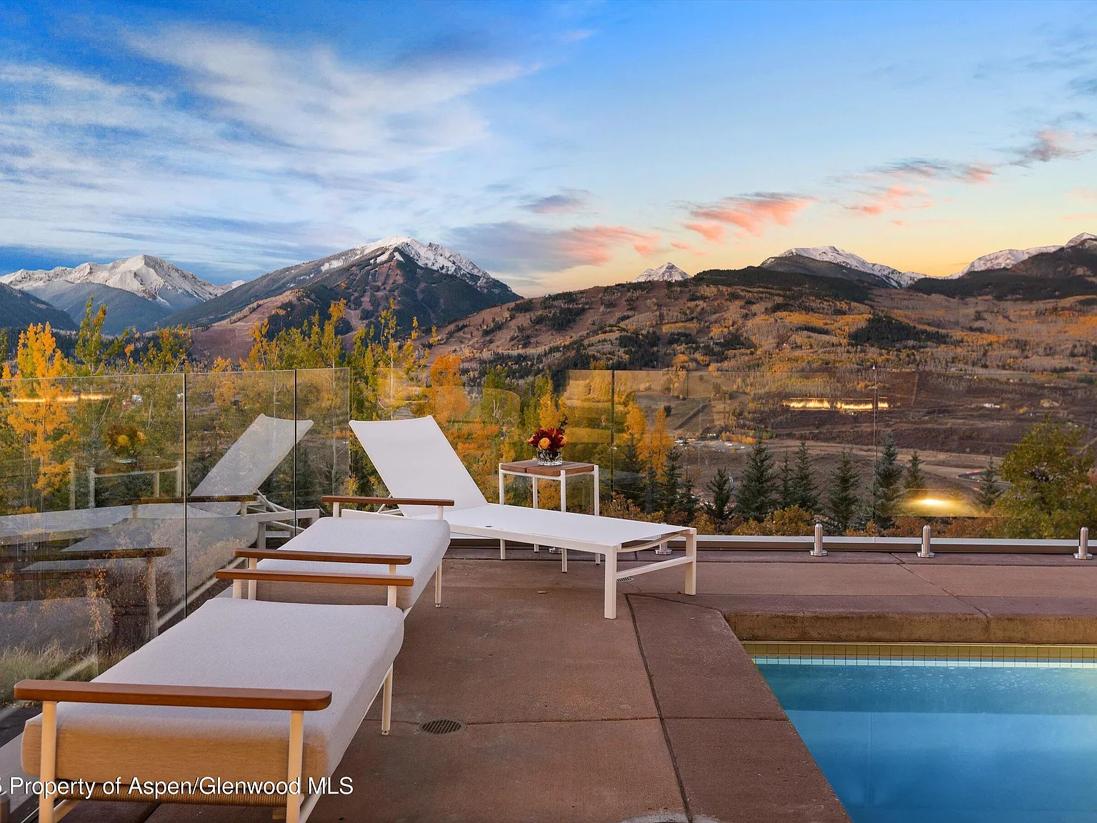 7 bed, 6.5 bath, 6857 sqft, $145,000 — Photo 3
