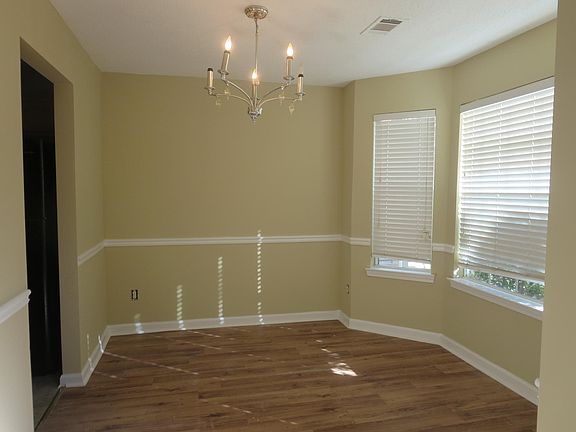 3rd image of 4691 Glider Cir
