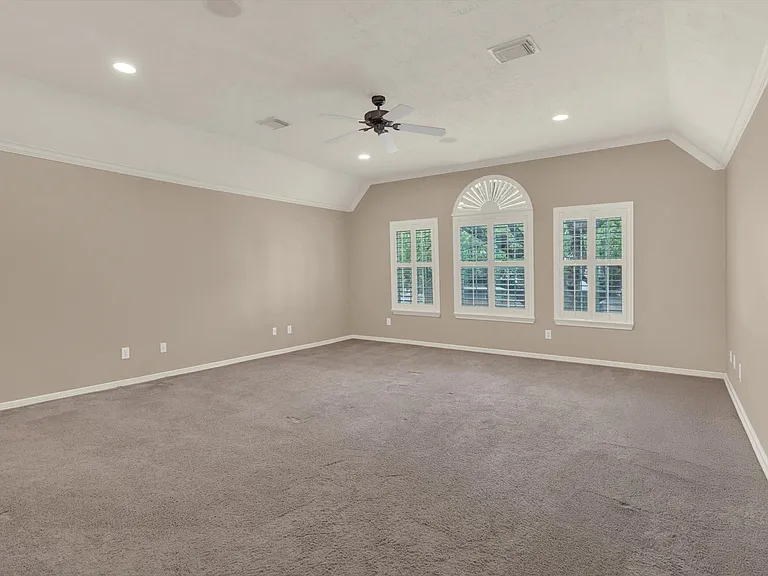 1524 Birdsall St — Photo 27