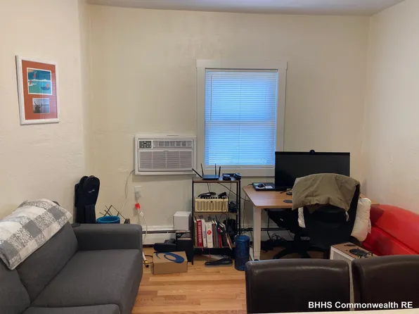 111 Walnut St #20, Somerville, MA 02145