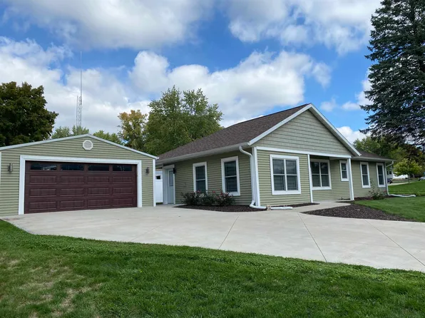 551 E Elm St, Jefferson, WI 53549