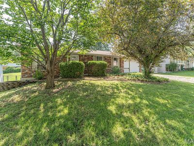 50 Brookshire Dr, Saint Peters, MO, 63376