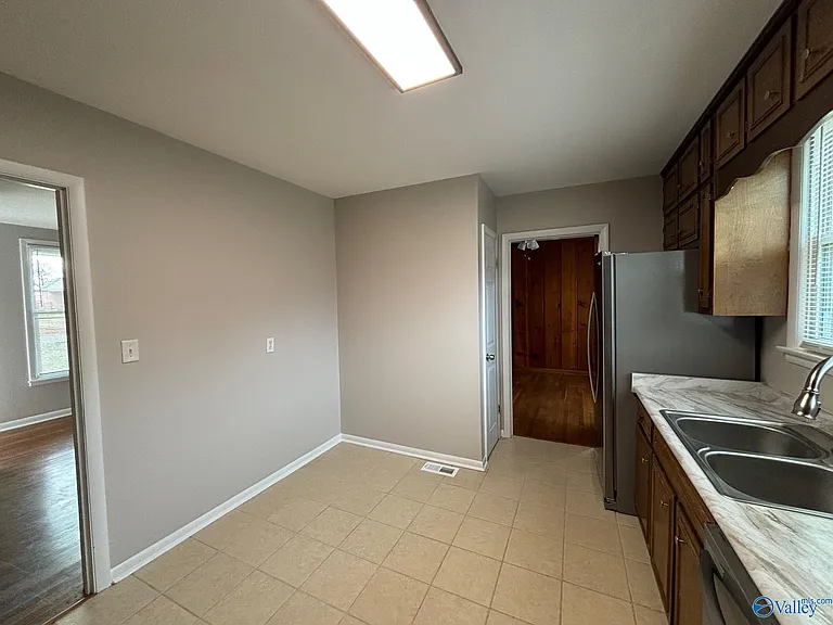 2206 Harris Rd NW — Photo 11