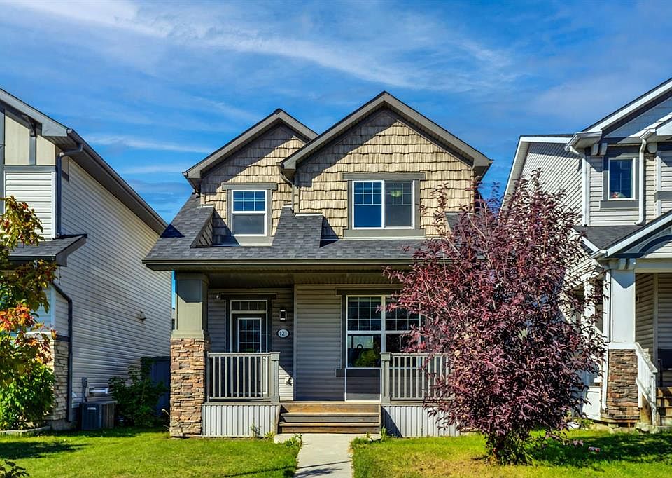 1st image of 121 E Skyview Ranch Dr NE