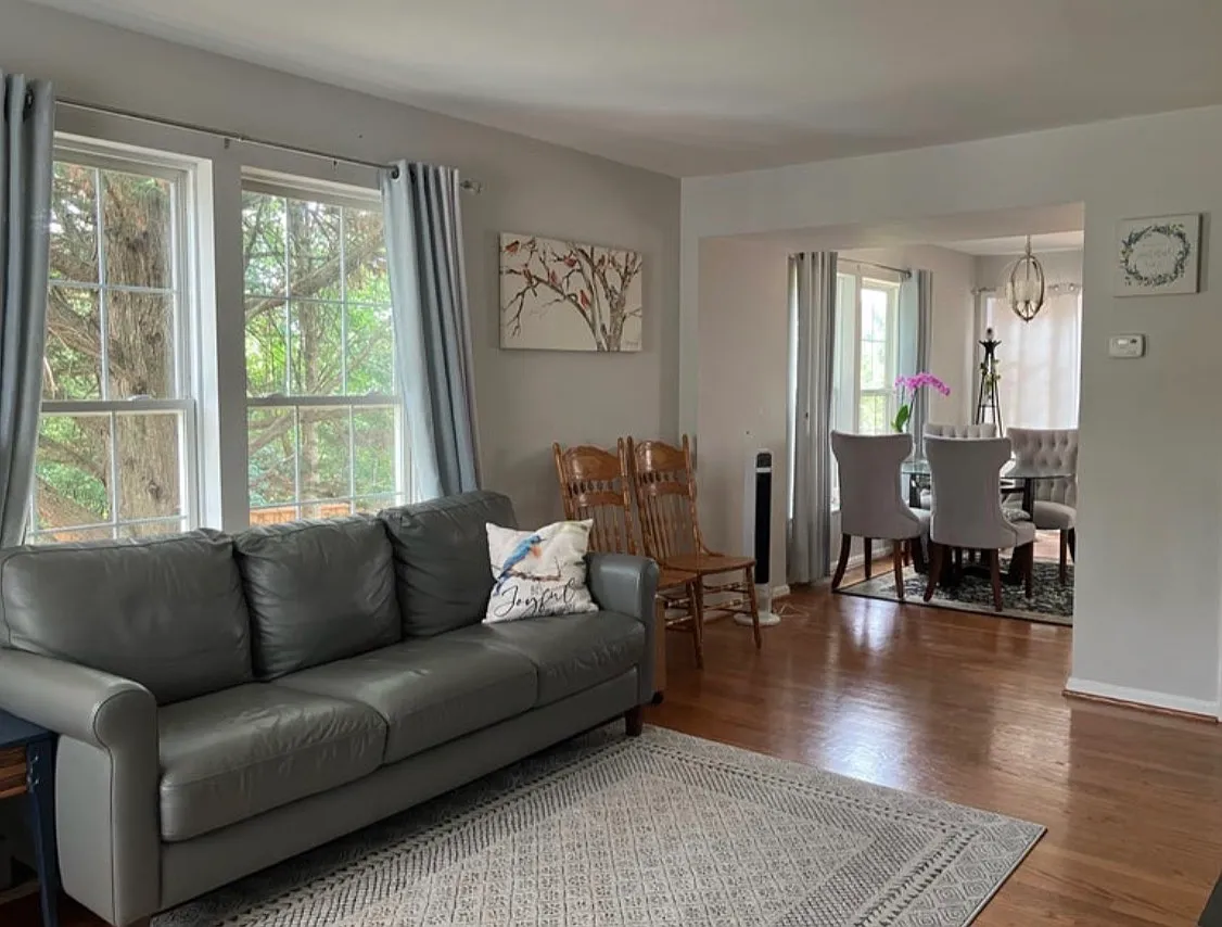 Michael Robert Dr, Springfield — Photo 1