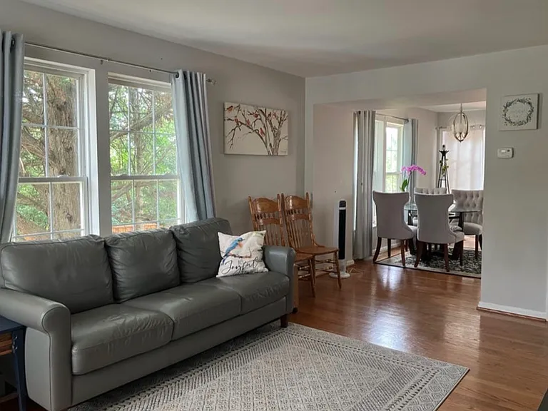 Michael Robert Dr — Photo 1