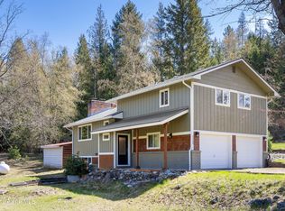 1169 Algoma Spur Rd, Sagle, ID 83860