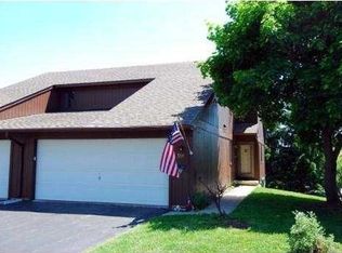 586 Echo Ct, Saline, MI 48176
