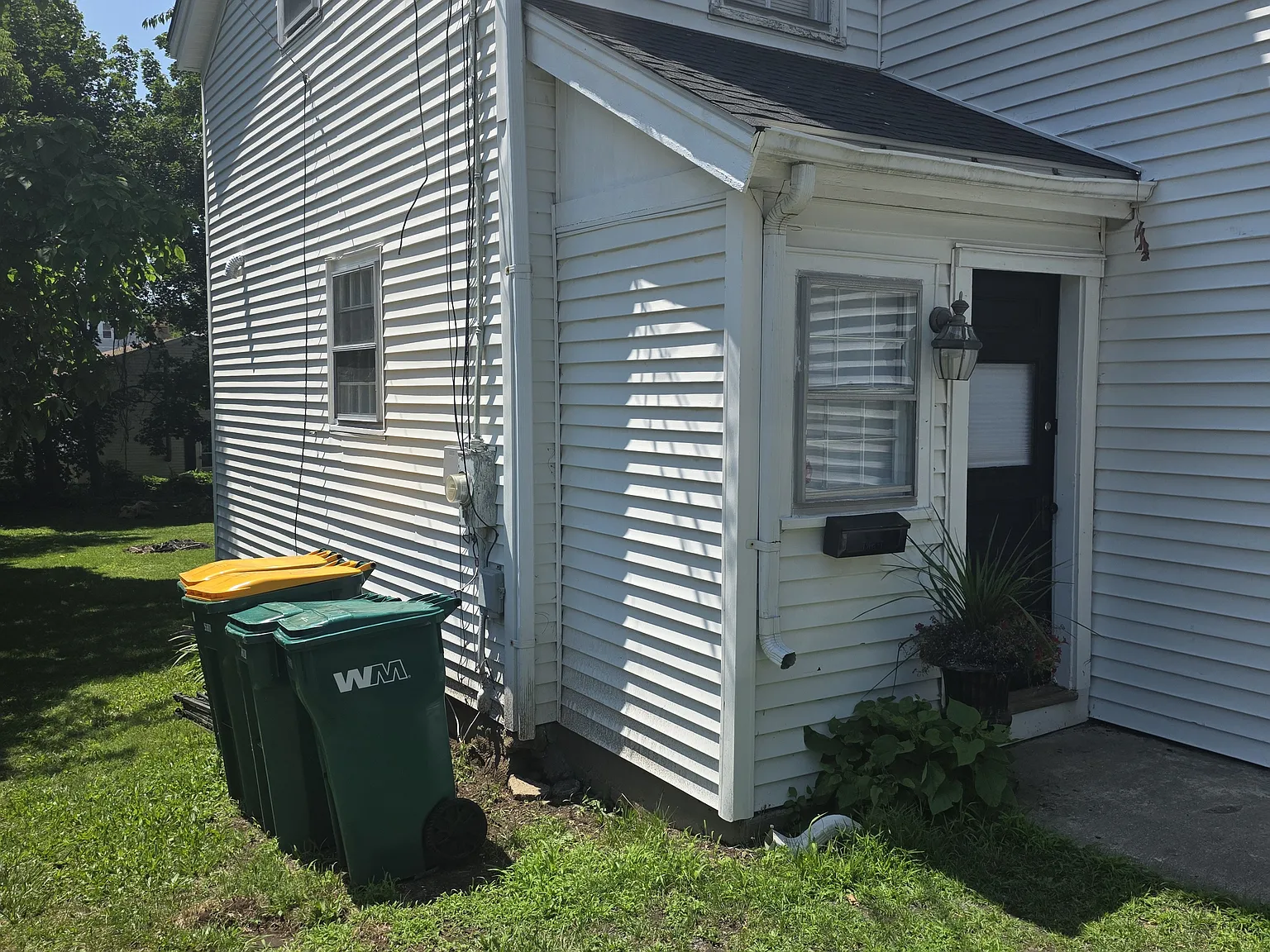 3 bed, 1000 sqft, $3,600 — Photo 4