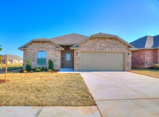 9405 NW 91st St, Yukon, OK 73099