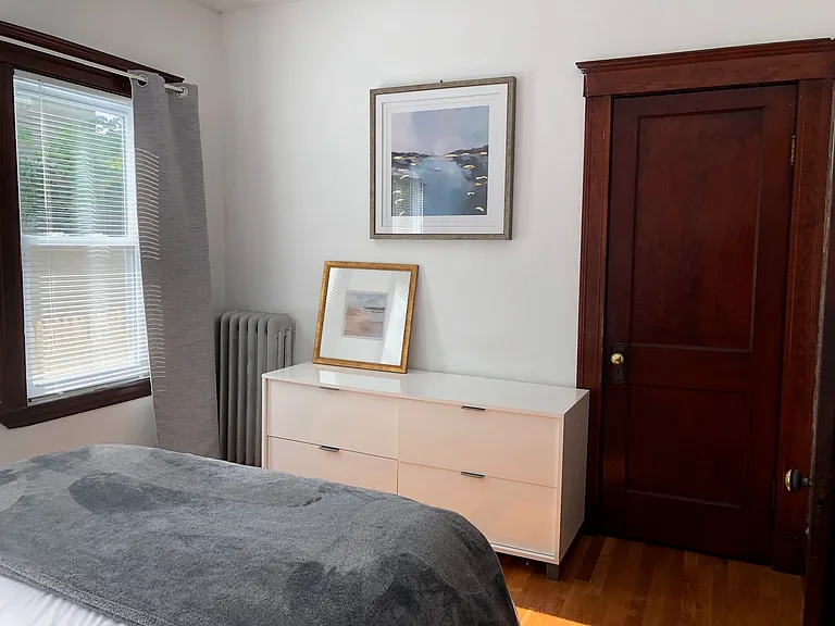 Queen bedroom