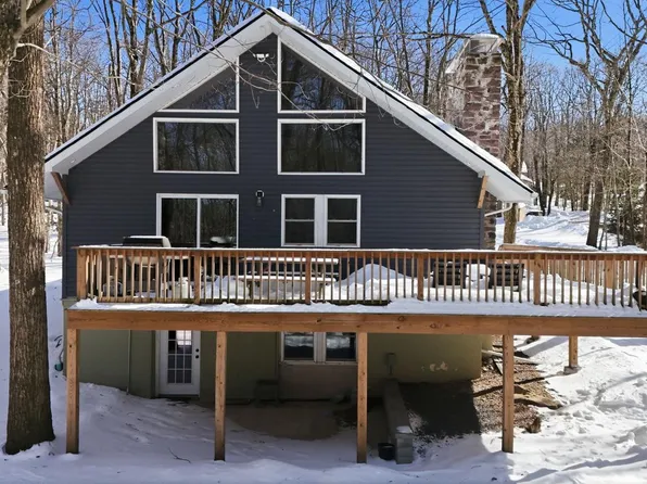 11 Skye Dr, Lake Harmony, PA 18624