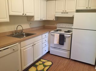 1715 Stonybrook Dr, Woodbury, NJ 08096