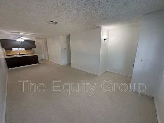 3rd image of 2533 W Chestnut Ct