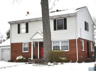 65 Hickory Ave, Bergenfield, NJ 07621
