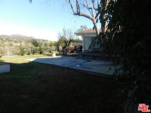 3rd image of 2714 Carmar Dr