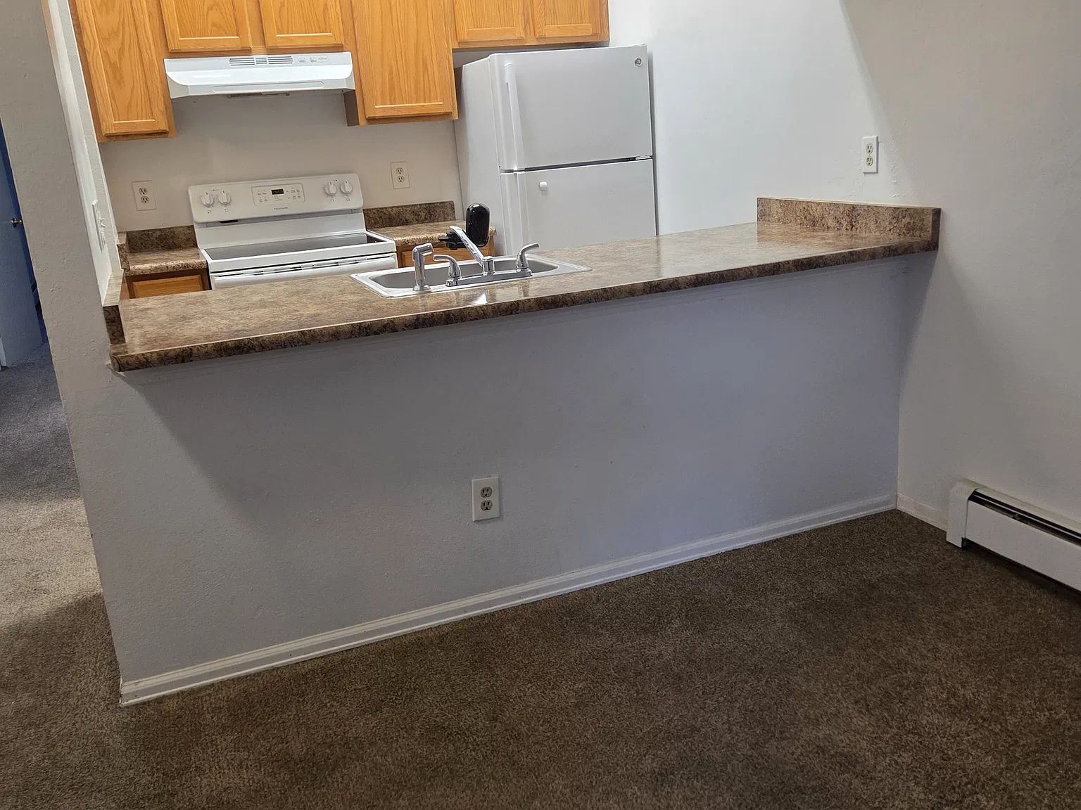 532 Oakwood Dr — Photo 2