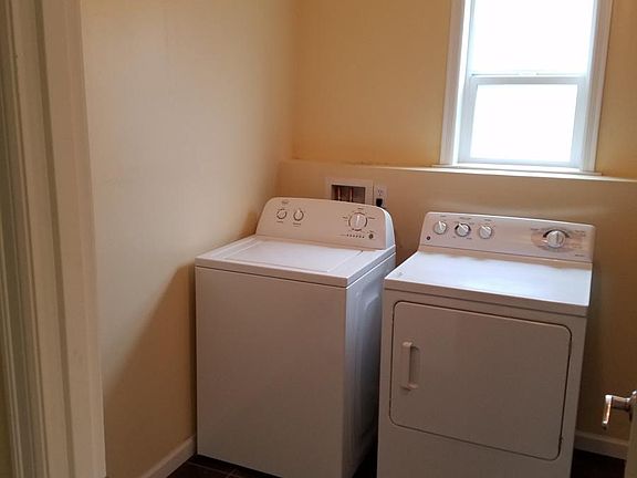 3rd image of 3449 Gilman Ave W #3447