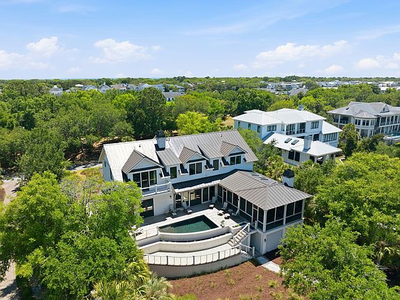 2nd image of 17 Waterway Island Dr