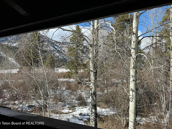 4445 Berry Dr #35-2-3, Wilson, WY 83014