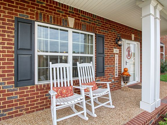 4th image of 106 Abbey Ln