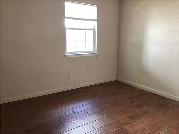 2nd image of 4800 E Stassney Ln