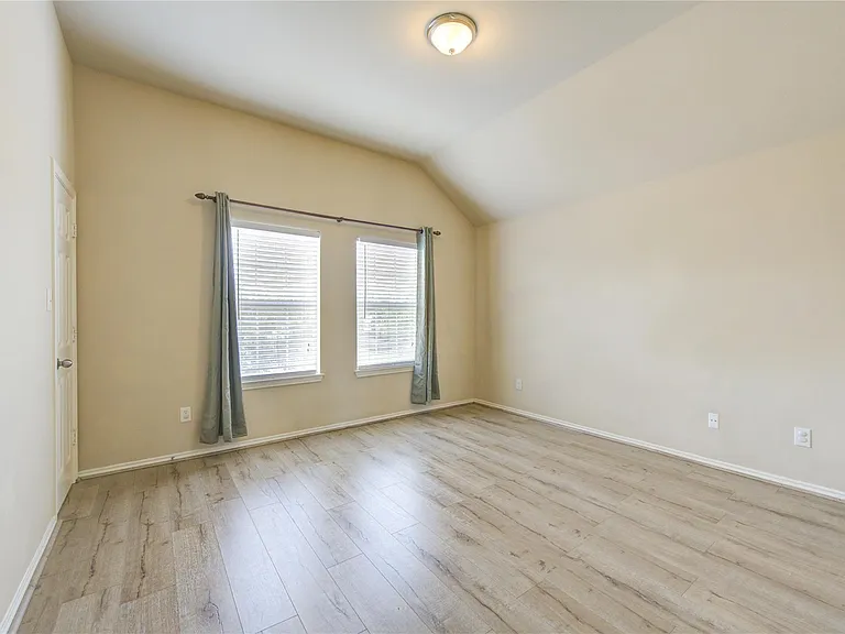 6018 Royal Hollow Ln — Photo 21