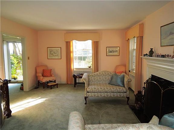 Living Room - Before....