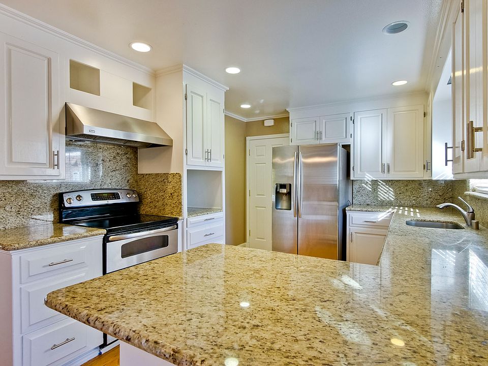 Kitchen 3_mls_12032020