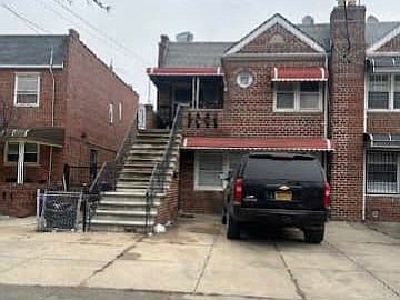 1st image of 1225 E 85th St