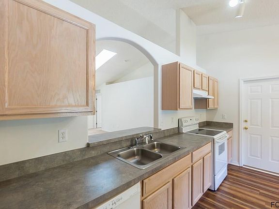 5th image of 38 Wellhaven Ln
