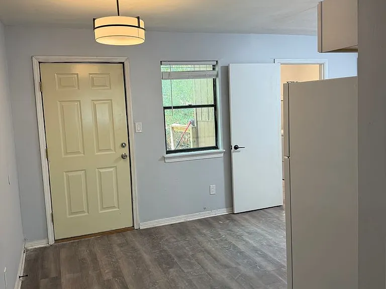 2511 Old Bainbridge Rd E — Photo 5