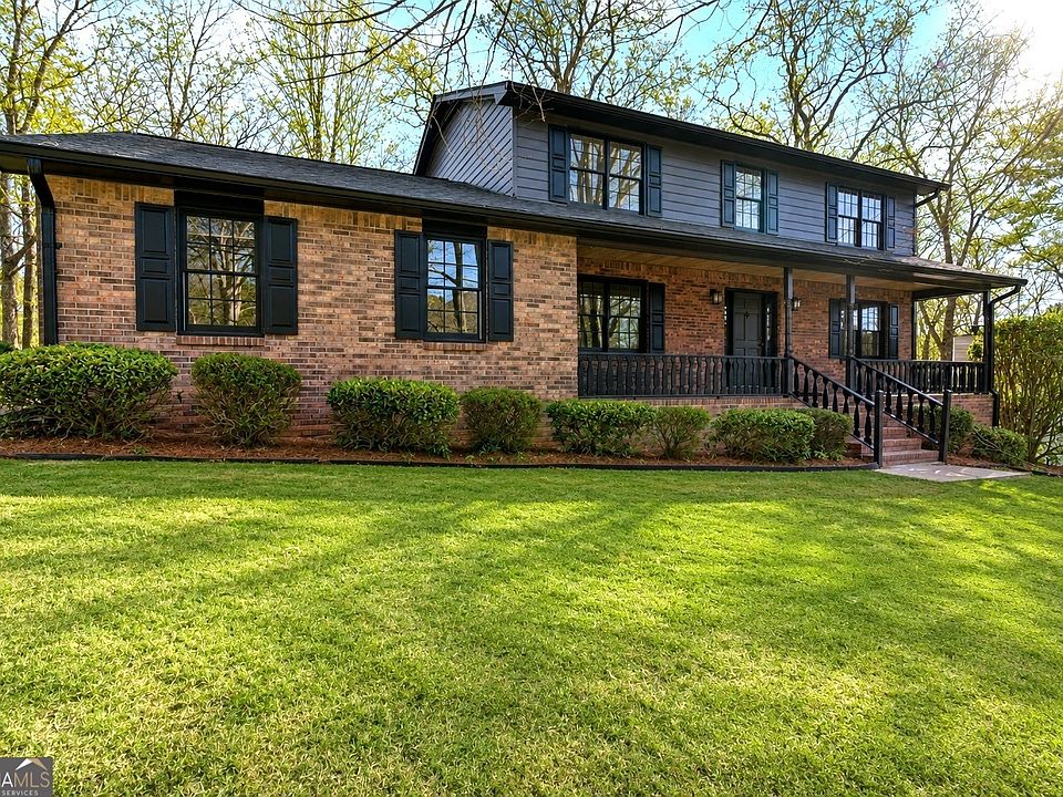 1st image of 4566 Brandon Dr SW