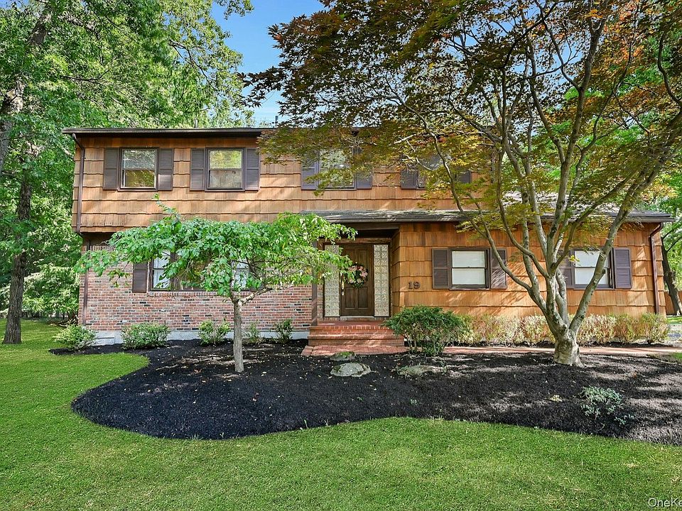 1st image of 19 York Drive