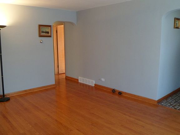 5th image of 11455 S Sawyer Ave