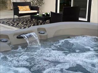 9953 Walnut Grove Ave, Riverside, CA 92503