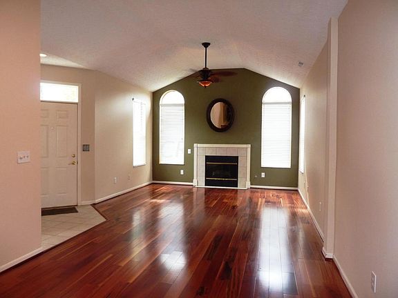 3rd image of 86 Villamere Dr