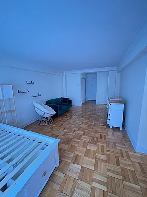 Rented by JMG Properties | media 13