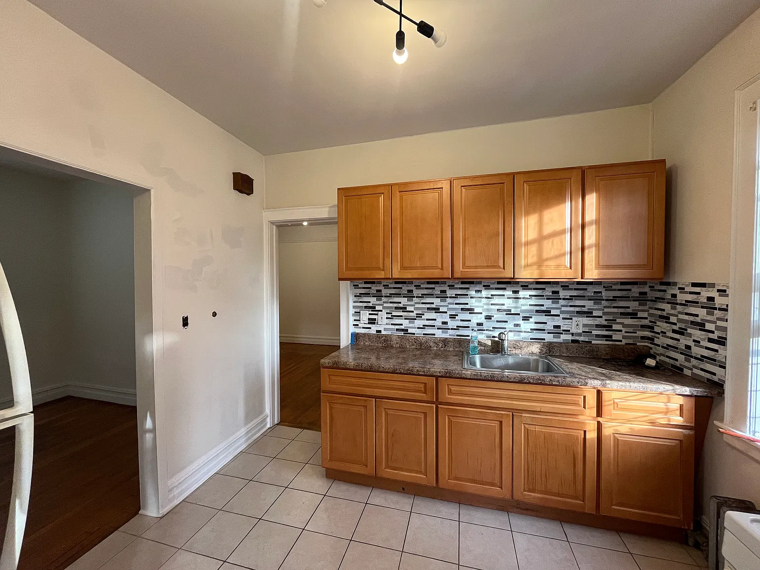 Crescent Pl, Yonkers — Photo 4