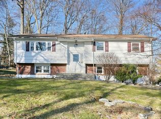 21 Bender Rd, New City, NY 10956